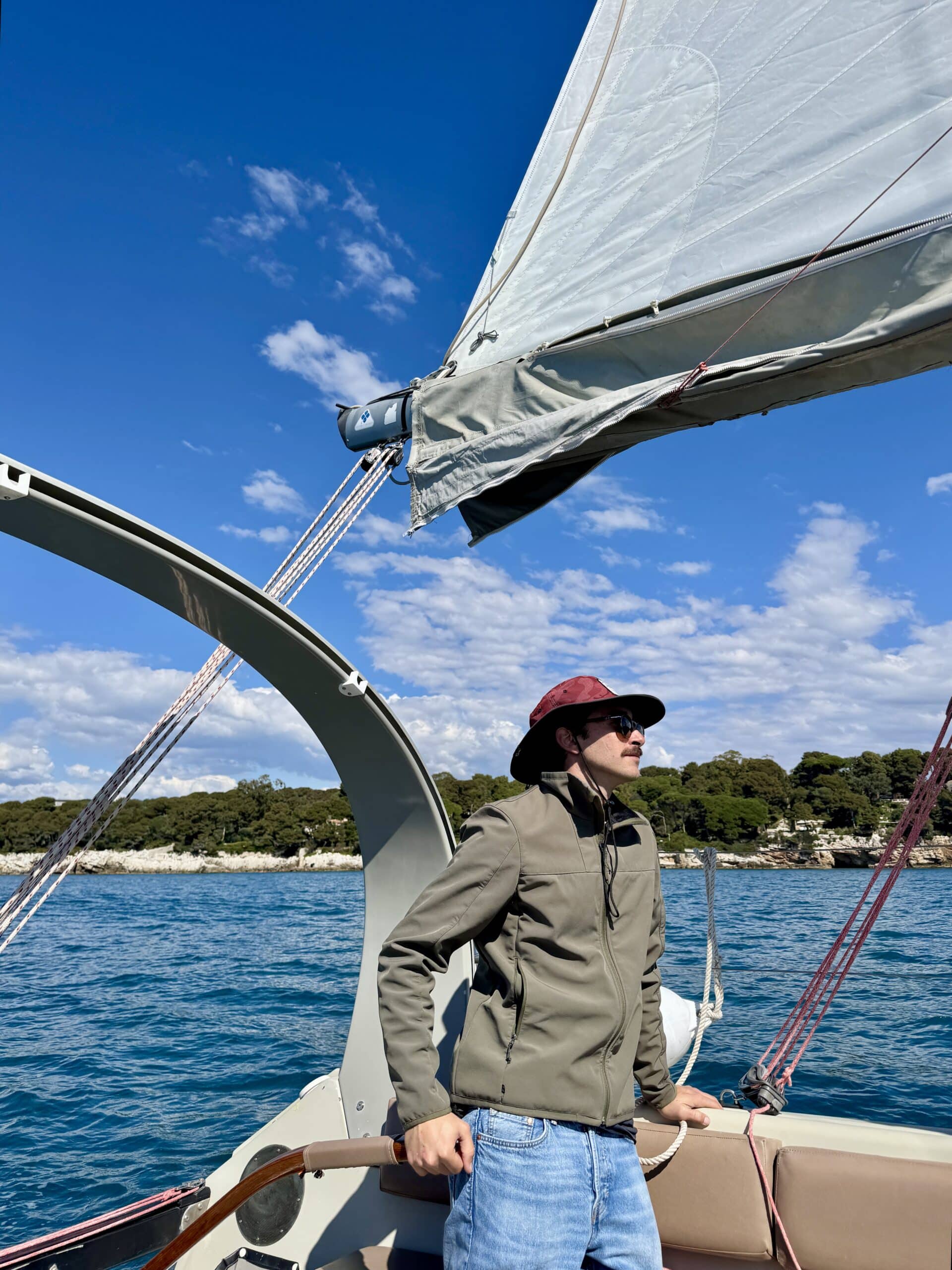 cap-sail-initiation-voile-capitaine-iles-de-lerins