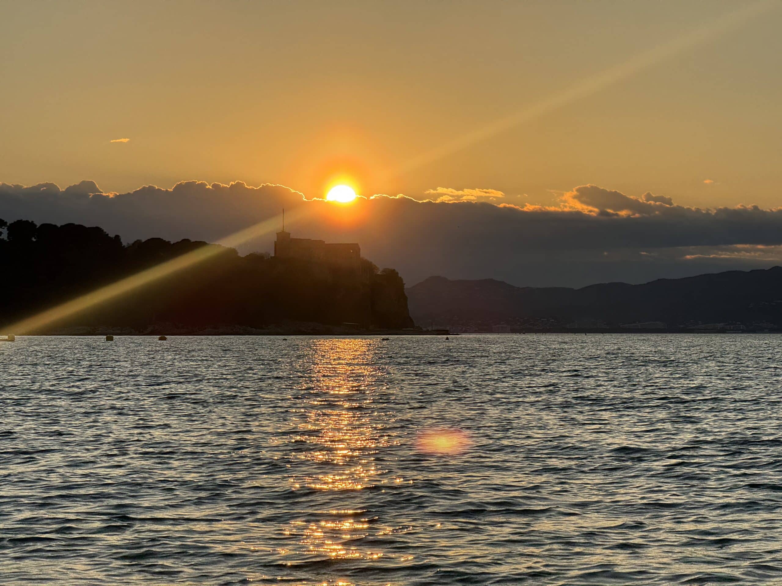 coucher-de-soleil-sunset-cap-sail-iles-de-lerins