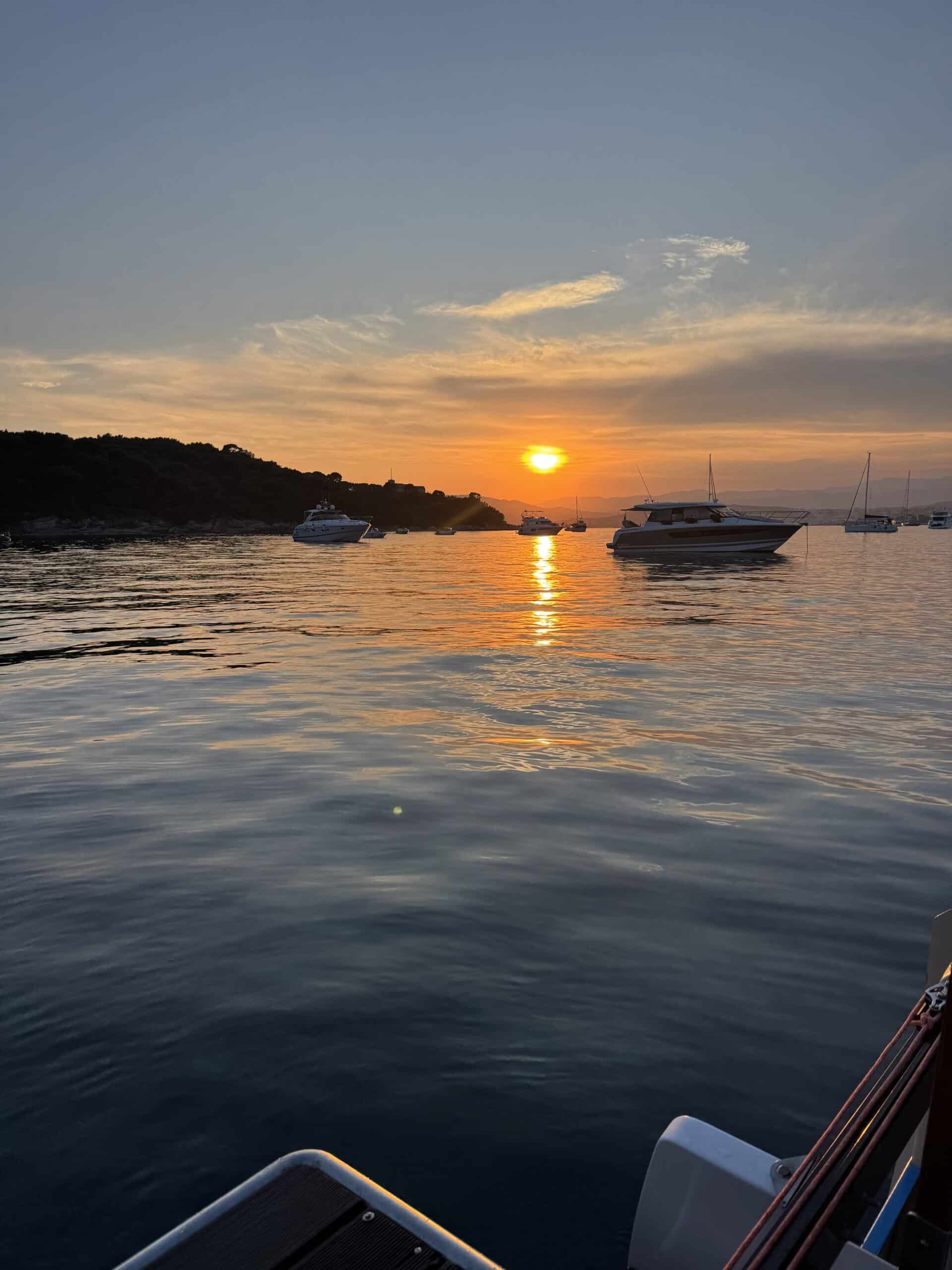 balade-voilier-iles-lérins-antibes-boat-trip-sail